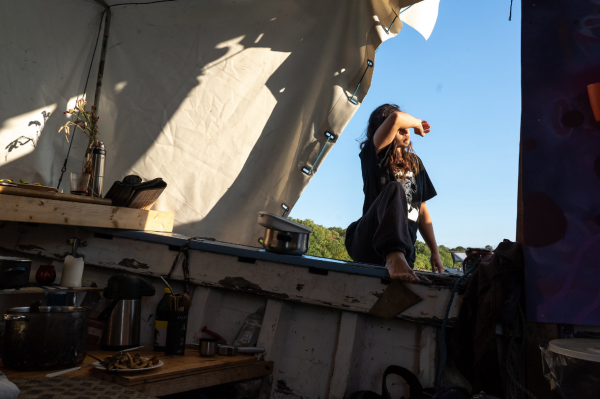 Hon. Empress Nina practicing beginner sun-glazing practice.